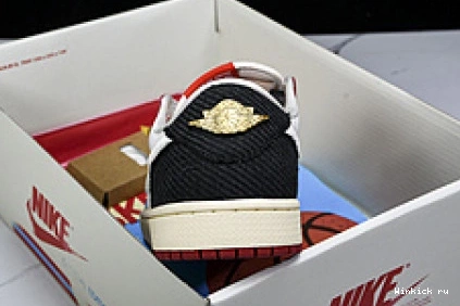 Card: Home” Room Jordan 1 “Rookie OG Low x Air Trophy 1202